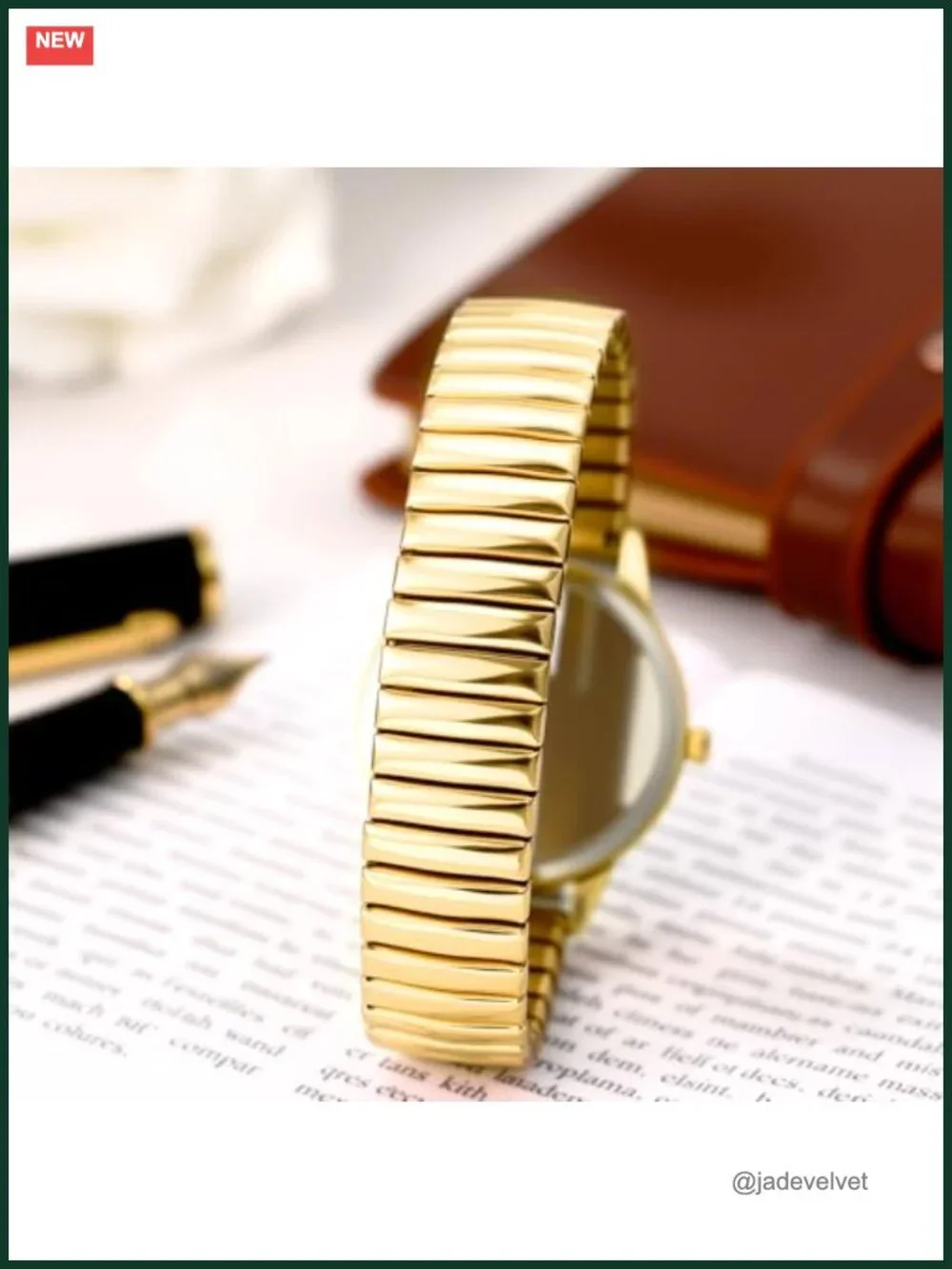 Stretch Band Watch Easy Reader Analog Quartz Bangle Wristwatch for Women